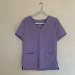 Figs Women's Lavender Short Sleeve Top